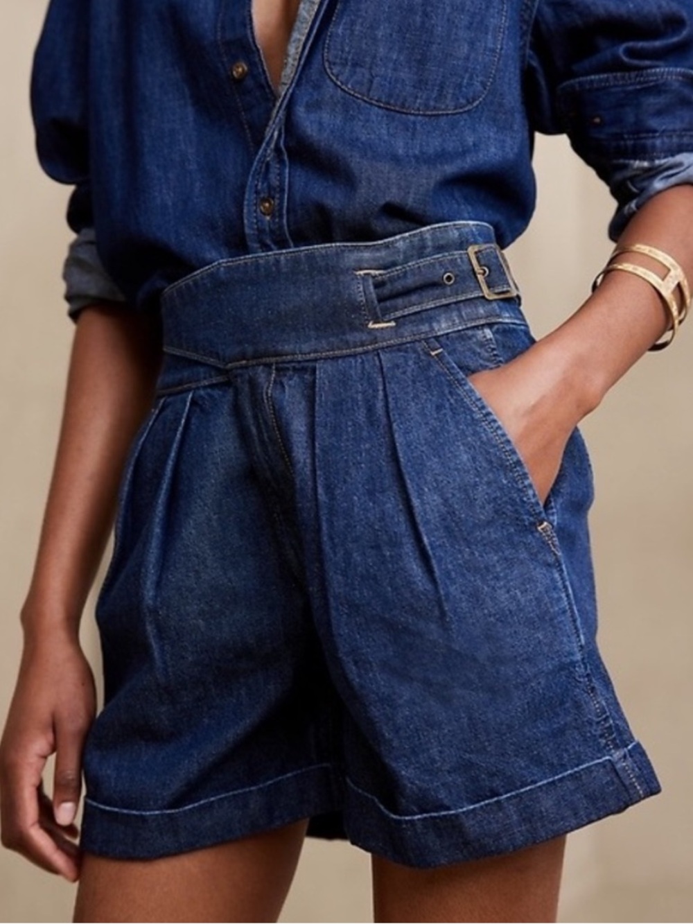 NWT Banana Republic Denim Explorer Shorts (size 6)